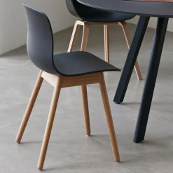 About A Chair AAC 12
