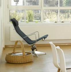Aluminium Chair EA 124