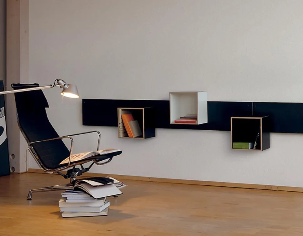 Aluminium Chair EA 124