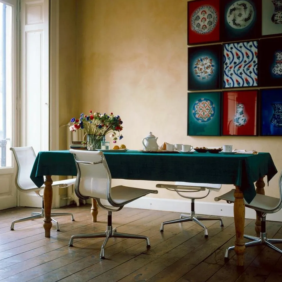 Aluminium Chair EA 105