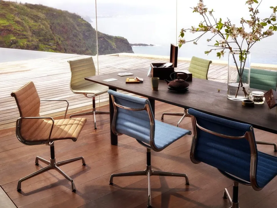 Aluminium Chair EA 101