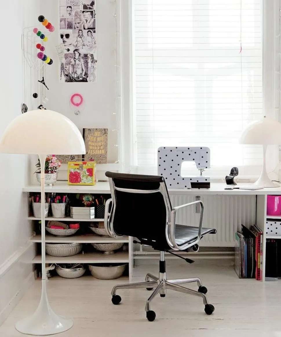 Aluminium Chair EA 117