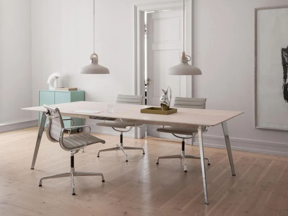 Aluminium Chair EA 103 / EA 104