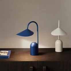 Arum Portable Lamp