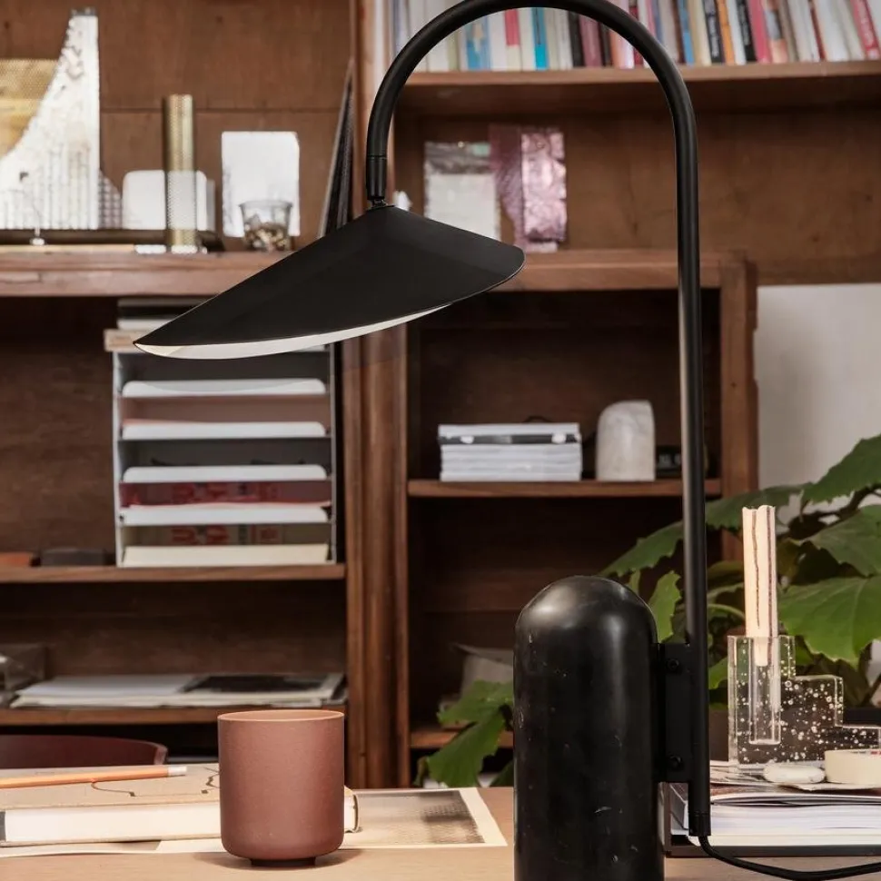 Arum Table Lamp