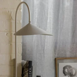 Arum Wall Lamp