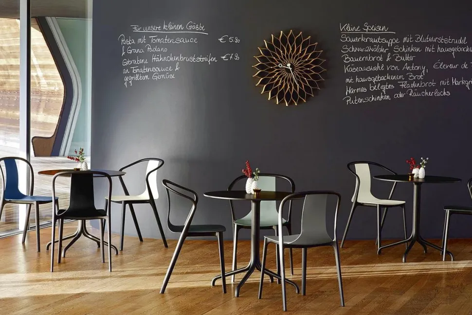 Belleville Table Outdoor