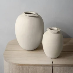 Brim Vase