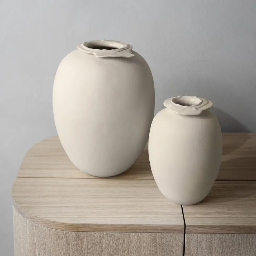 Brim Vase