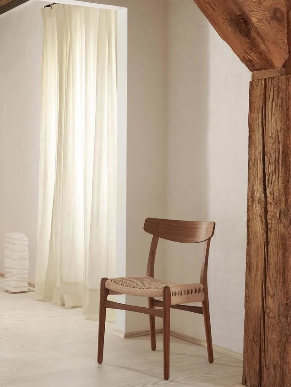 CH23 Dining Chair