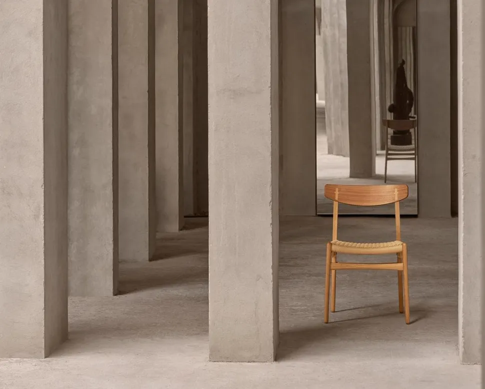 CH23 Dining Chair