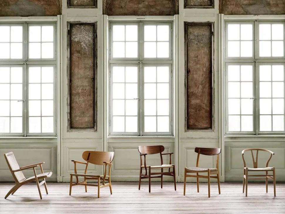 CH23 Dining Chair