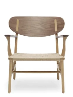 CH22 Lounge Chair
