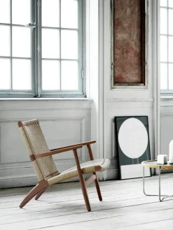 CH25 Lounge Chair