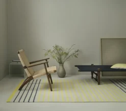 CH25 Lounge Chair