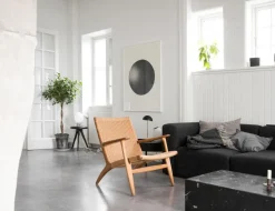 CH25 Lounge Chair
