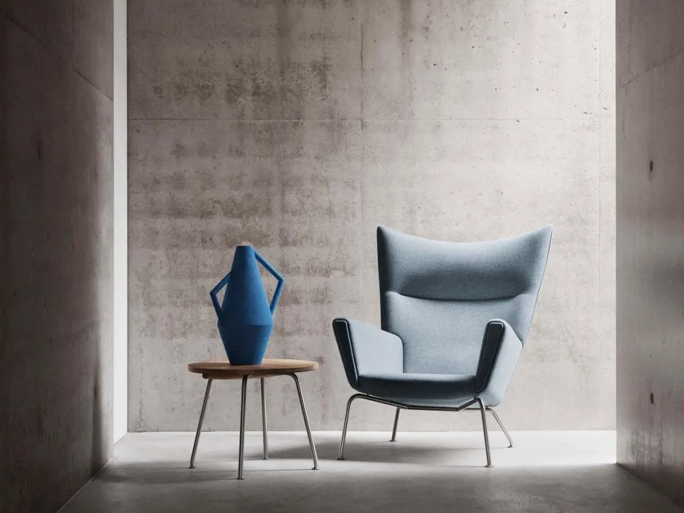 CH445 Wing Chair