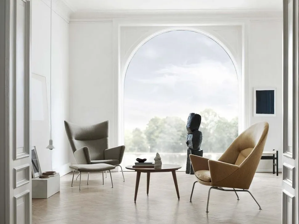 CH445 Wing Chair