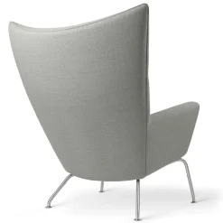 CH445 Wing Chair