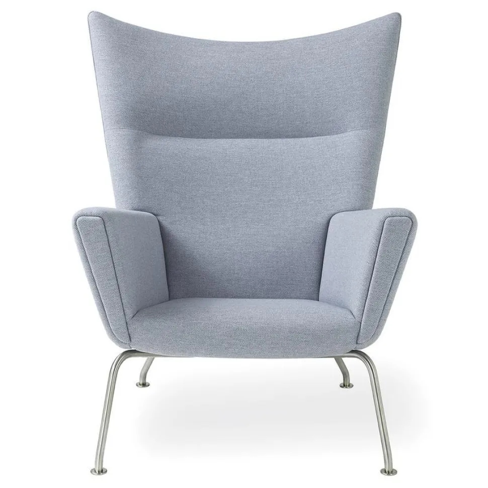 CH445 Wing Chair