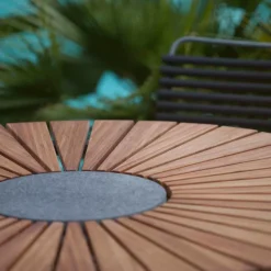 Circle Tisch