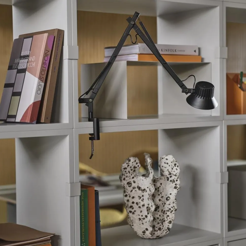 Dedicate Table Lamp