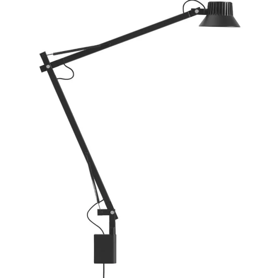 Dedicate Wall Lamp