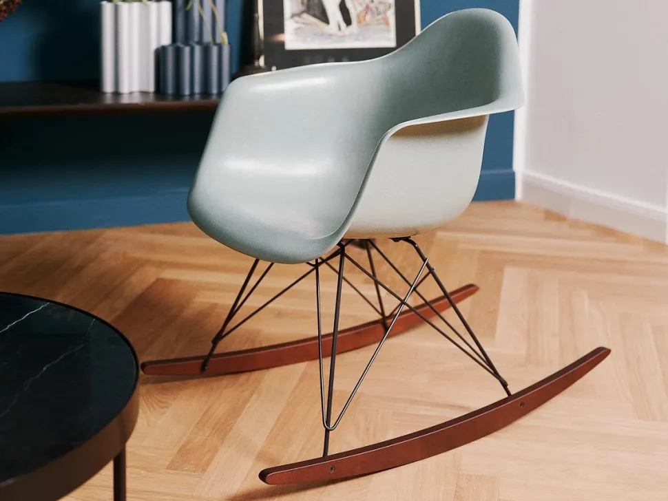 Eames Fiberglass Armchair RAR