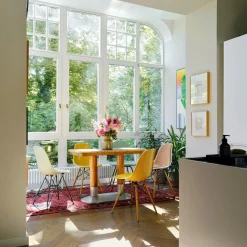 Eames Fiberglass Chair DSW