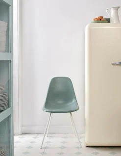 Eames Fiberglass Chair DSX