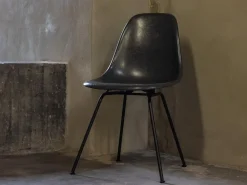 Eames Fiberglass Chair DSX