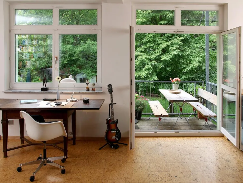 Eames Plastic Armchair RE PACC
