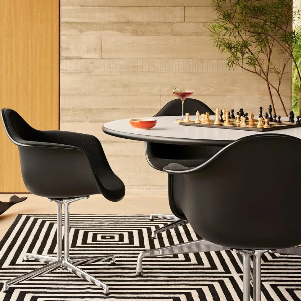 Eames Plastic Armchair RE DAL