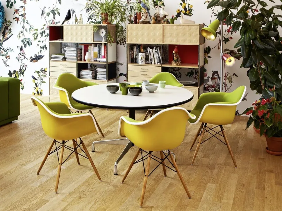 Eames Plastic Armchair RE DAW