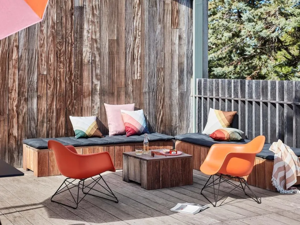 Eames Plastic Armchair RE LAR