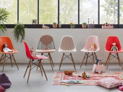 Eames Plastic Side Chair RE DSW