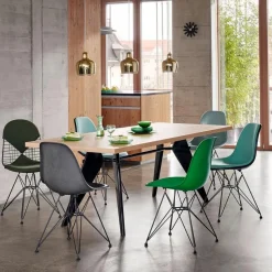 Eames Plastic Side Chair RE DSR