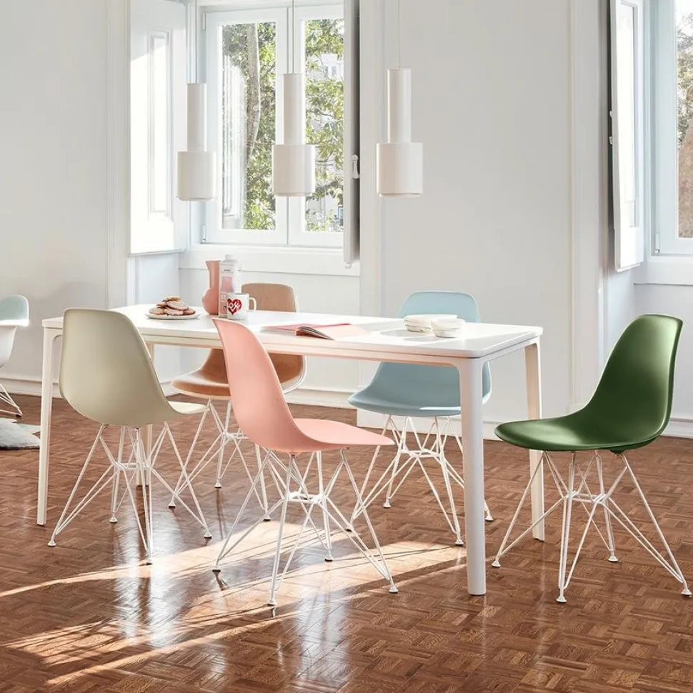 Eames Plastic Side Chair RE DSR