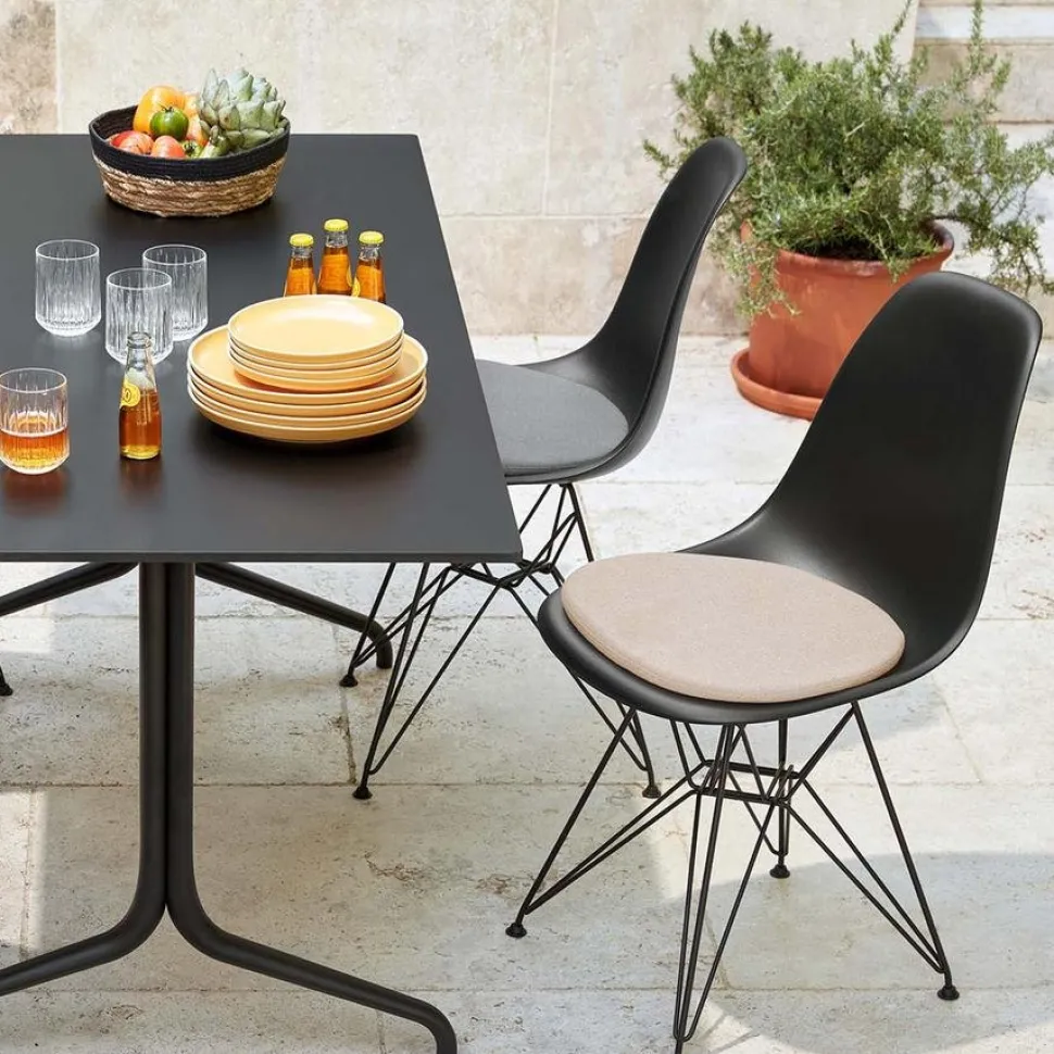Eames Plastic Side Chair RE DSR
