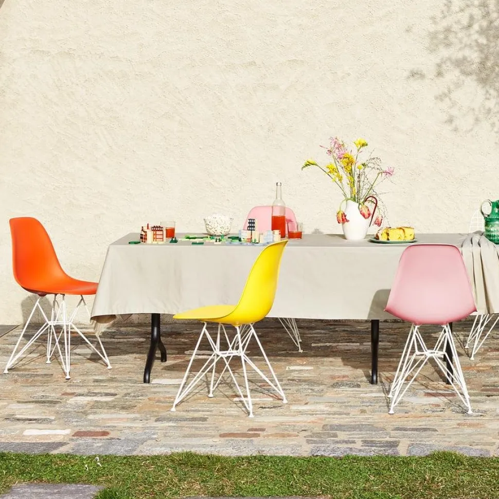 Eames Plastic Side Chair RE DSR