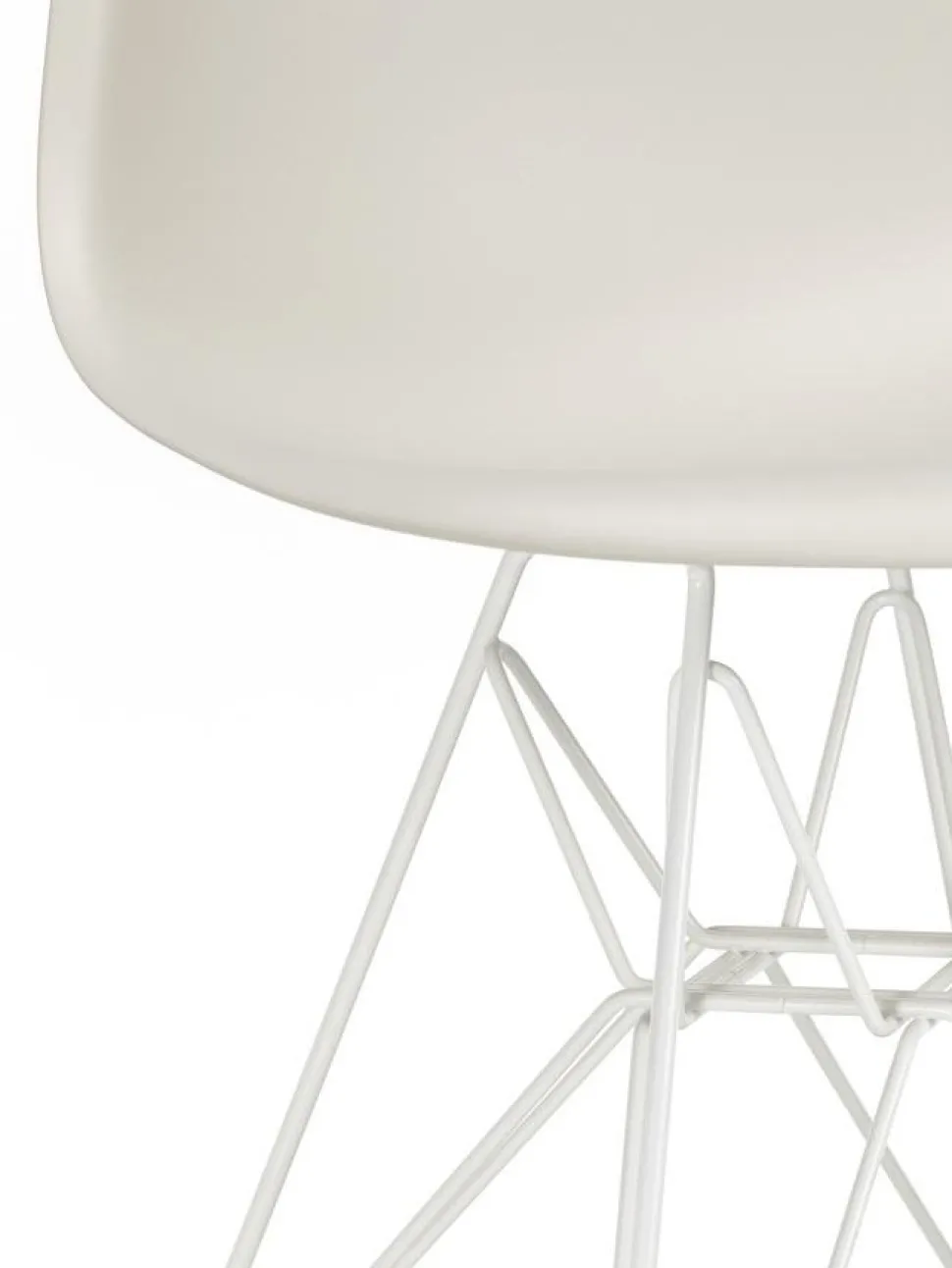 Eames Plastic Side Chair RE DSR