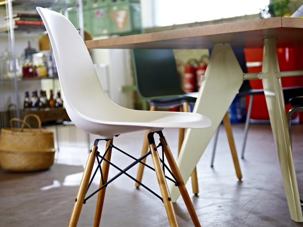 Eames Plastic Sidechair RE DSW 4er Aktionsset