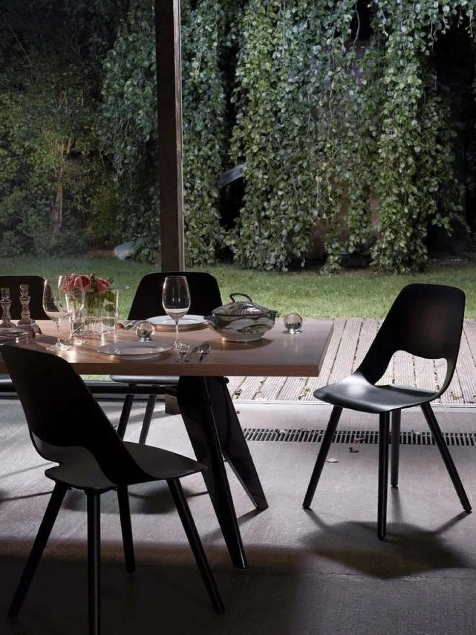 EM Table