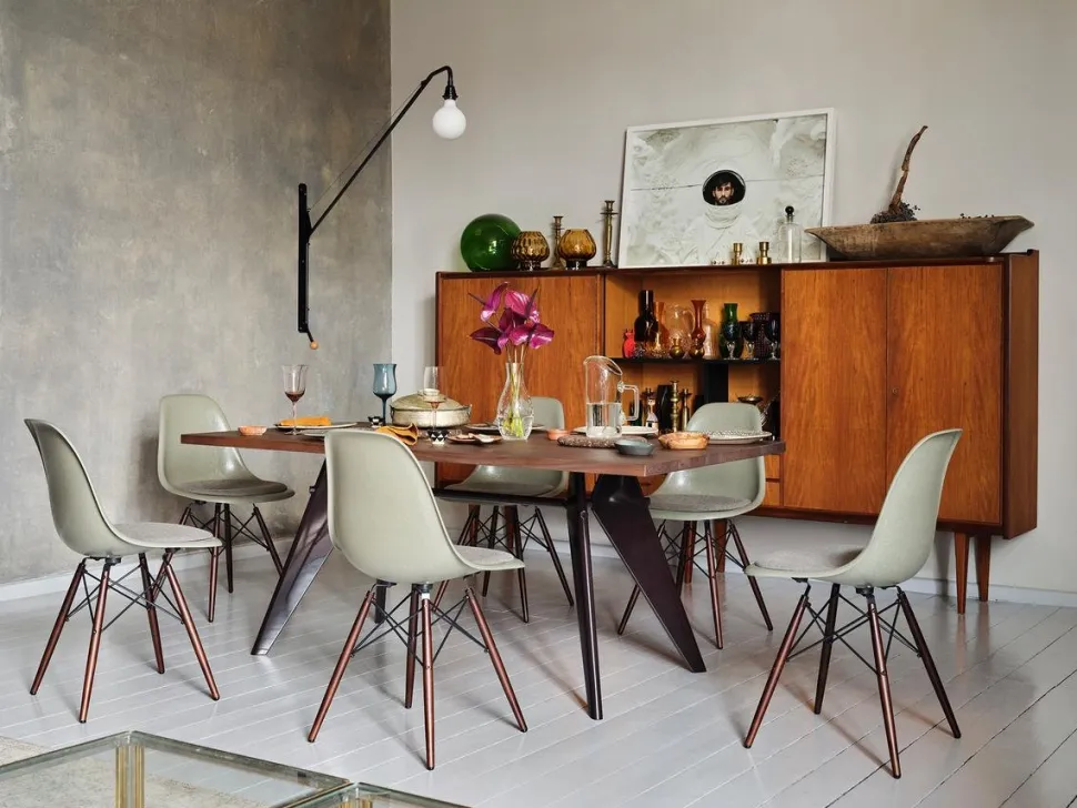 EM Table