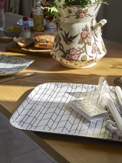 Girard Classic Trays