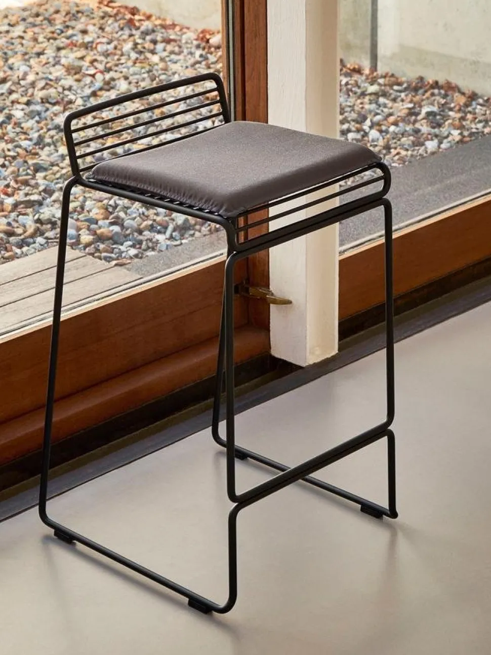 Hee Bar Stool