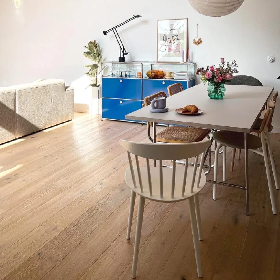 J104 Chair