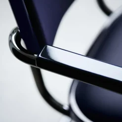 JS . Thonet - S 64 P/V Serious Freischwinger