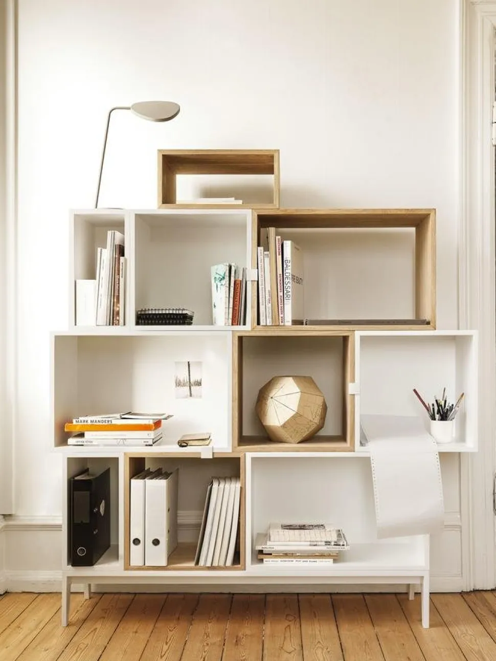 Leaf Table Lamp