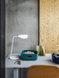 Leaf Table Lamp